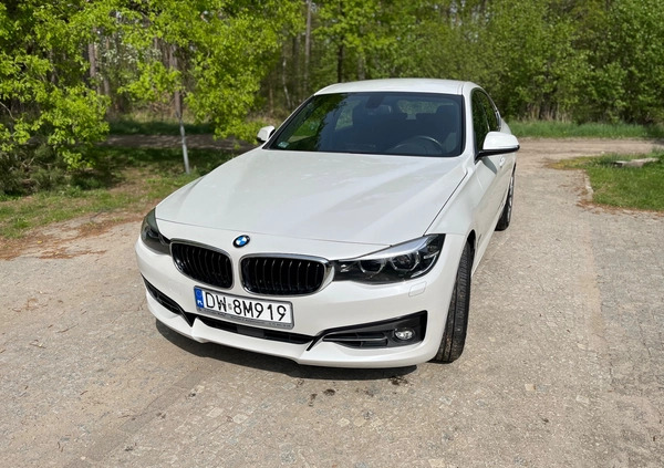 BMW Seria 3 cena 85500 przebieg: 156000, rok produkcji 2017 z Wrocław małe 191